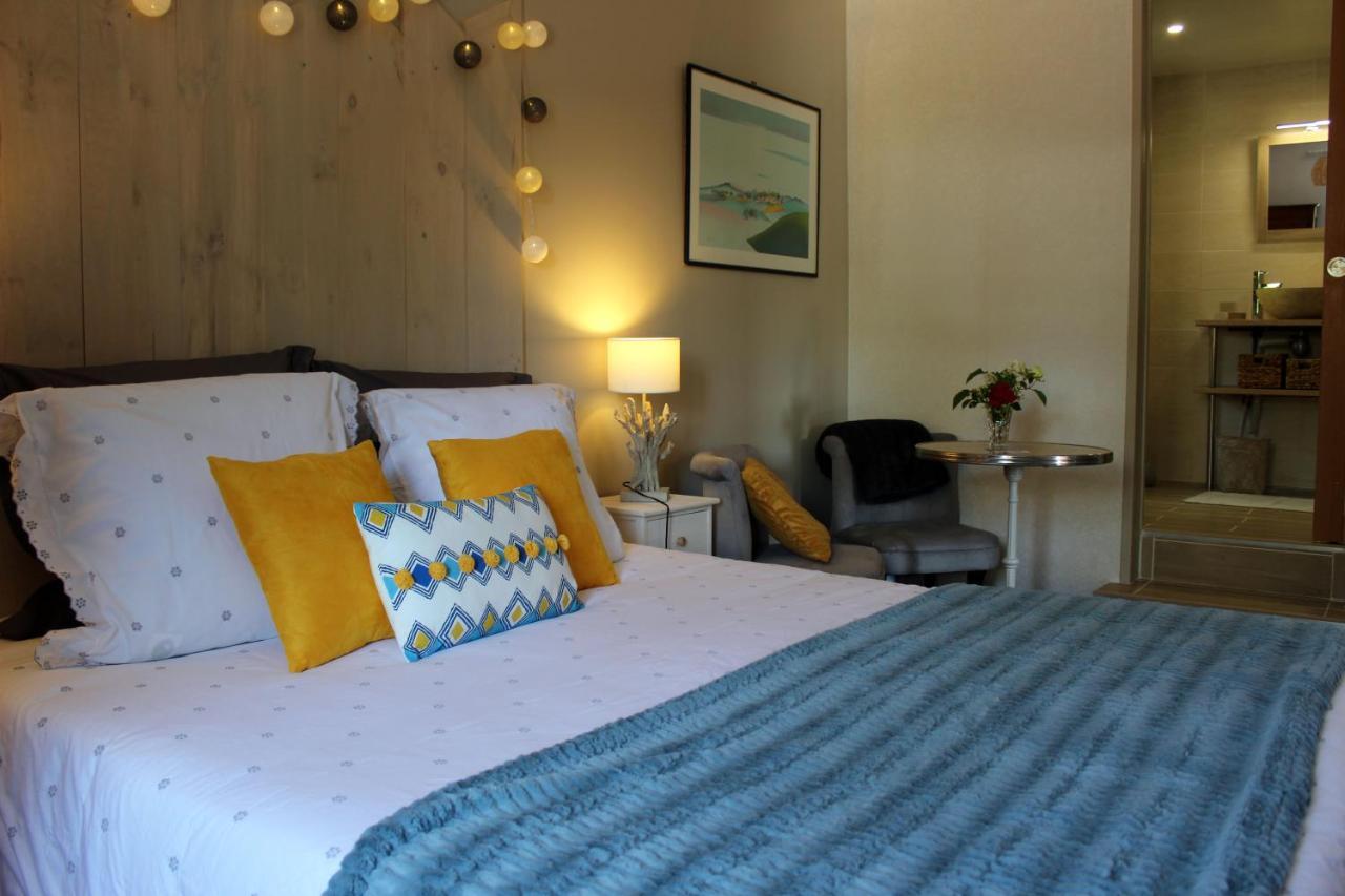 Hotel Le Val Daninière à Le Mesnil-Garnier Extérieur photo