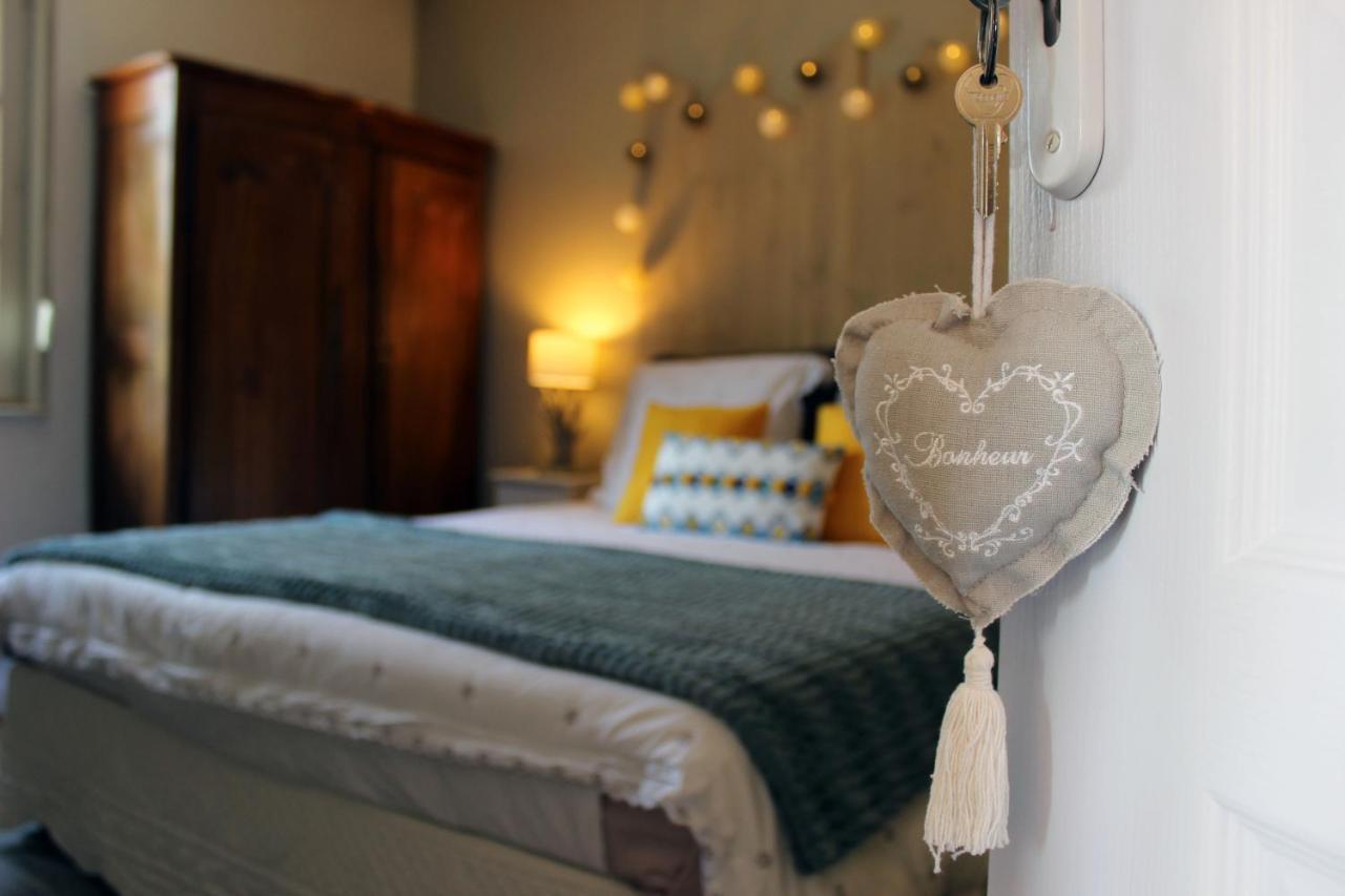 Hotel Le Val Daninière à Le Mesnil-Garnier Extérieur photo