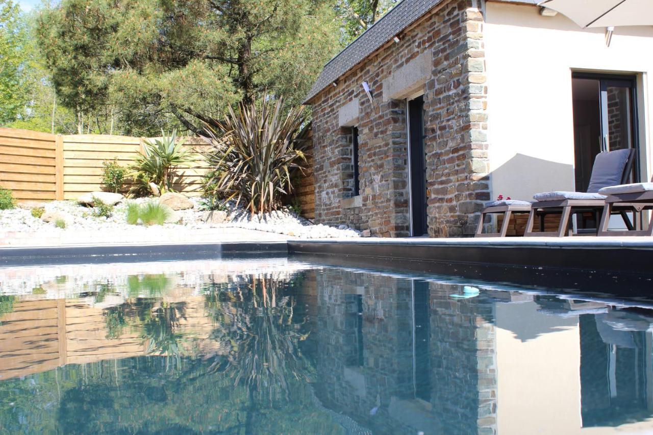 Hotel Le Val Daninière à Le Mesnil-Garnier Extérieur photo
